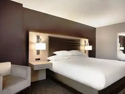 Embassy Suites By Hilton Charlotte Uptown 4*,