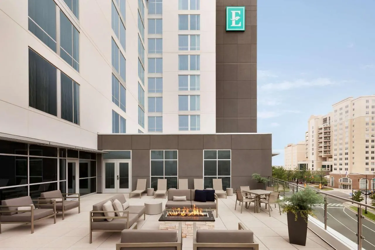 Embassy Suites By Hilton Charlotte Uptown Hotel