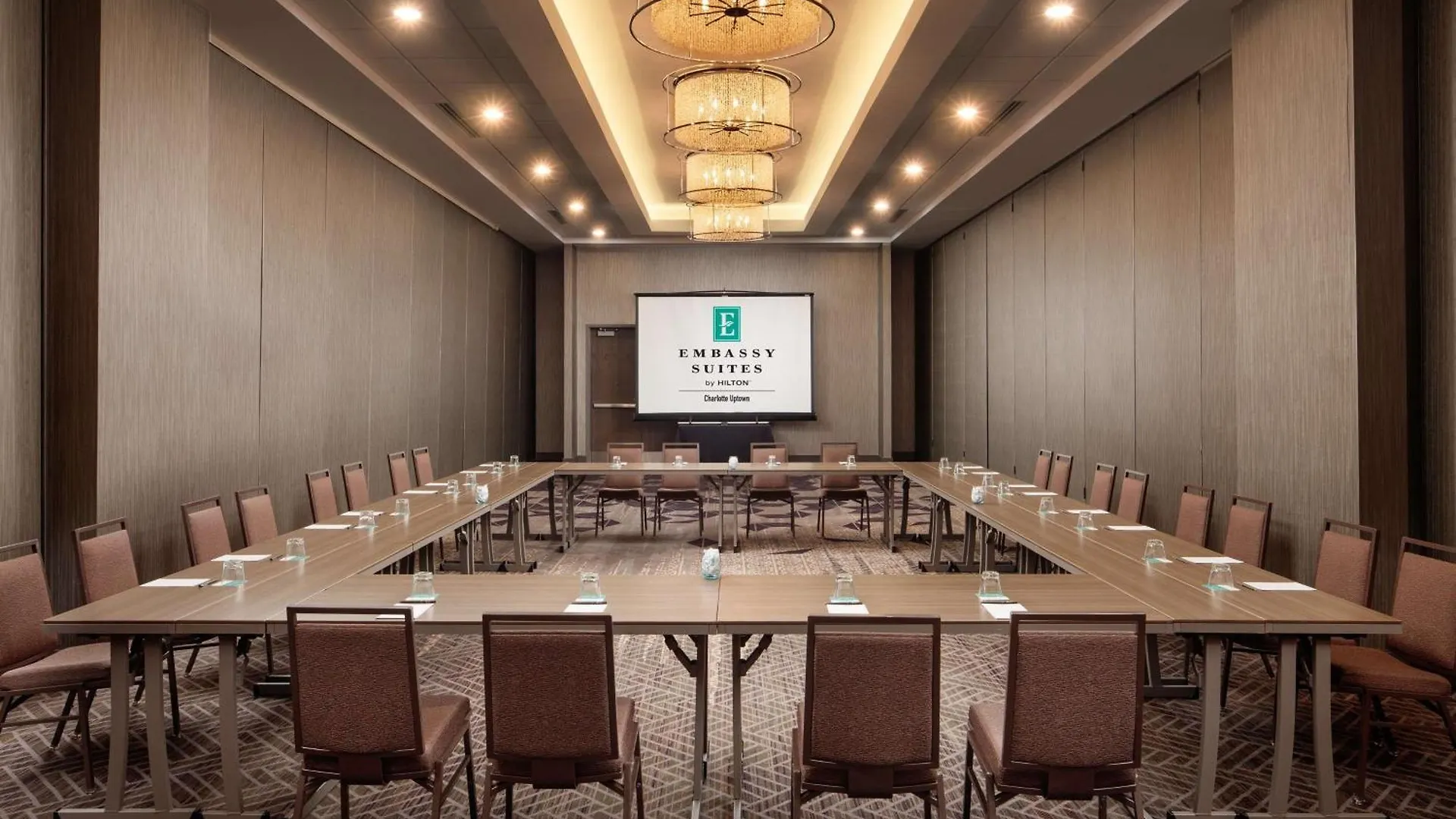 Embassy Suites By Hilton Charlotte Uptown 4*,  United States