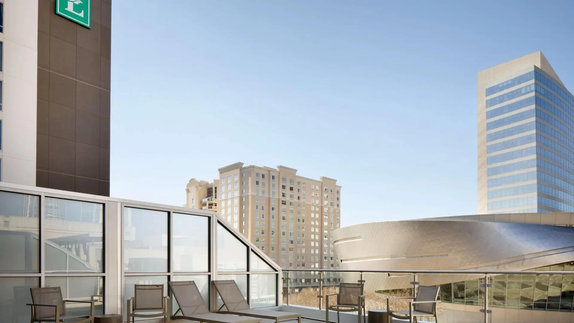 Hotel Embassy Suites By Hilton Charlotte Uptown