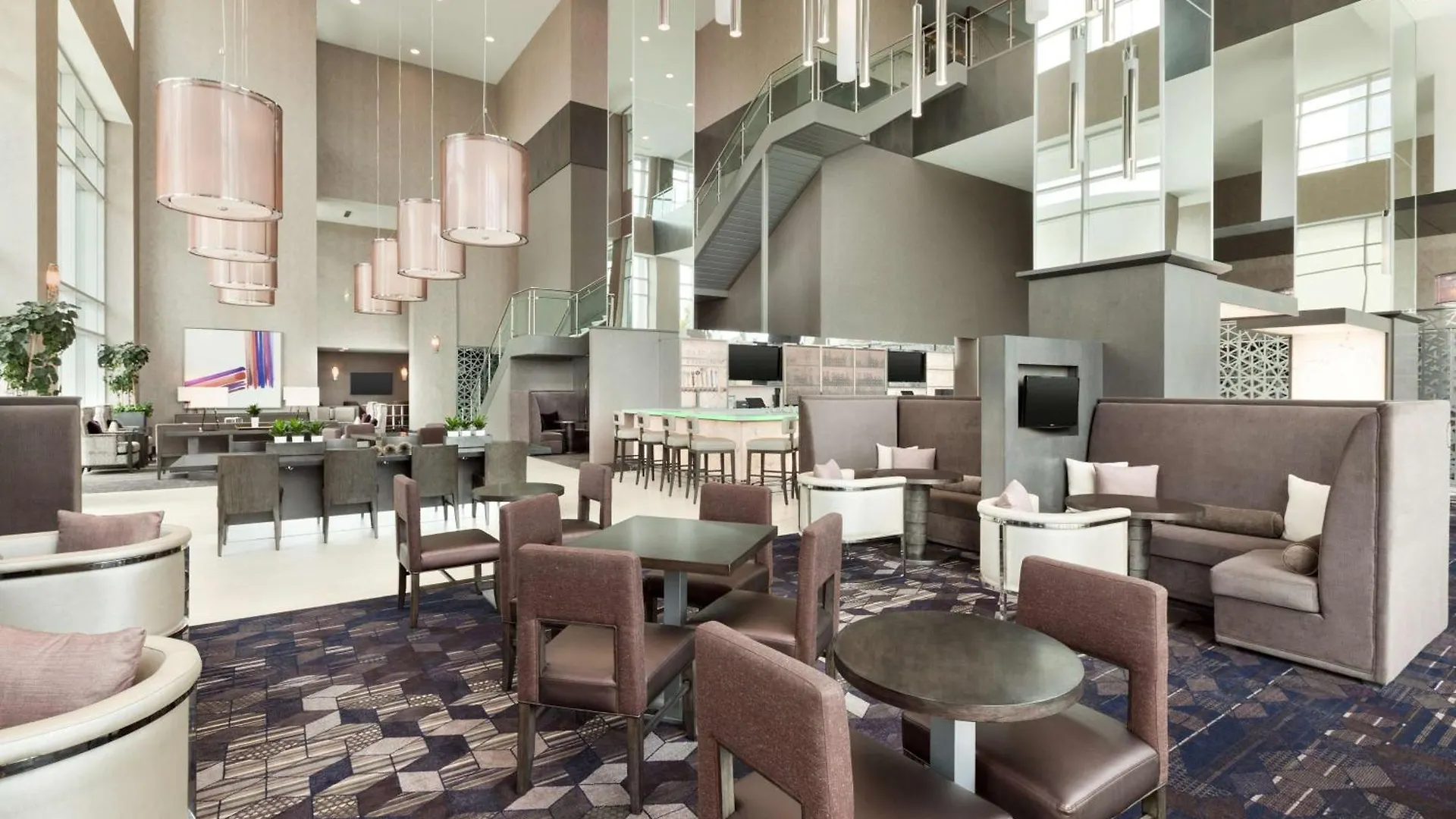 Embassy Suites By Hilton Charlotte Uptown Hotel