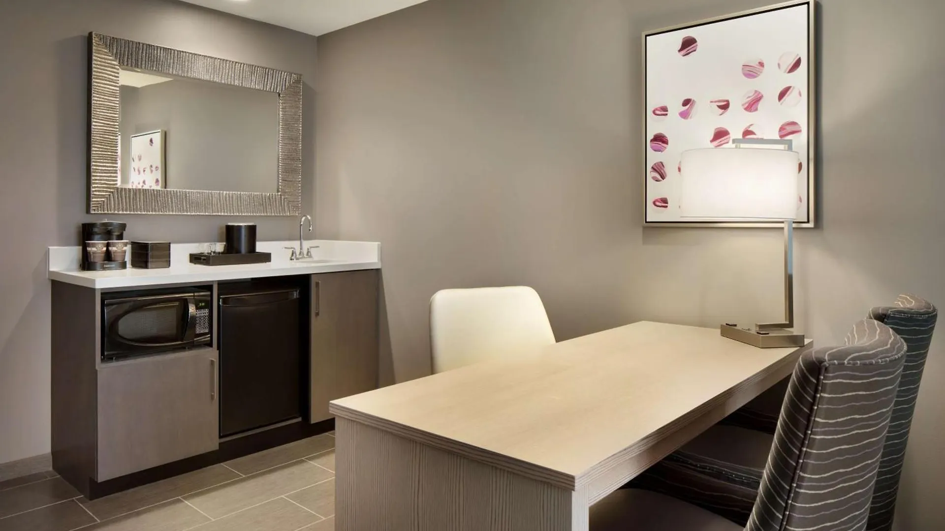 Hotel Embassy Suites By Hilton Charlotte Uptown