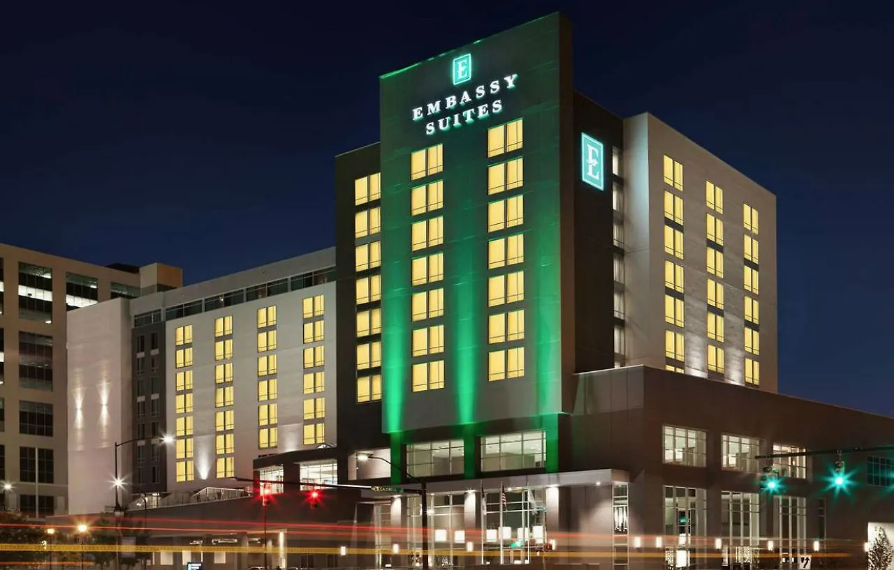 Embassy Suites By Hilton Charlotte Uptown Hotel